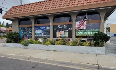 Go-Go's Liquor & Delicatessen, business photo 1