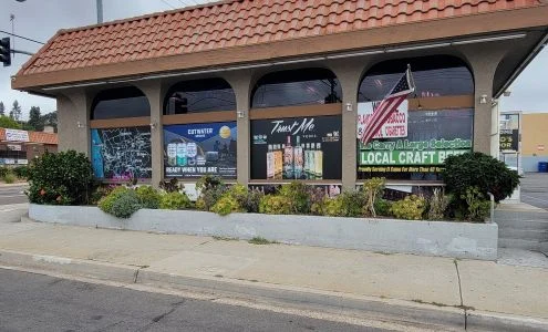 Go-Go's Liquor & Delicatessen business photo